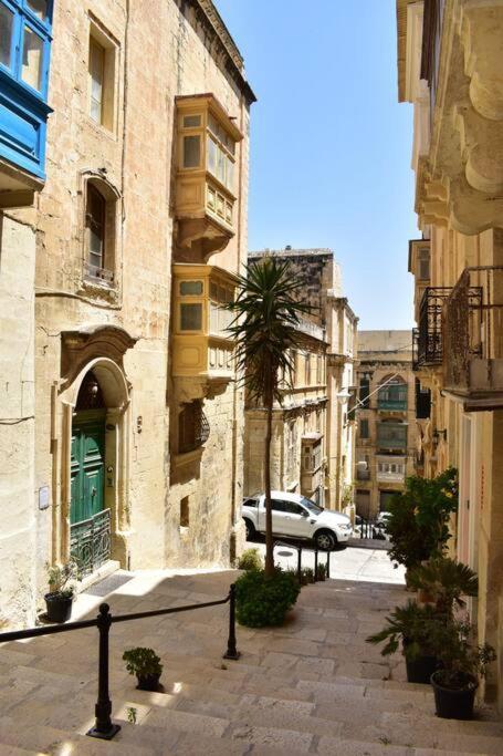 City Centre Pied-A-Terre Near Food Market And Walking Distance To Bus Terminus Valletta Luaran gambar